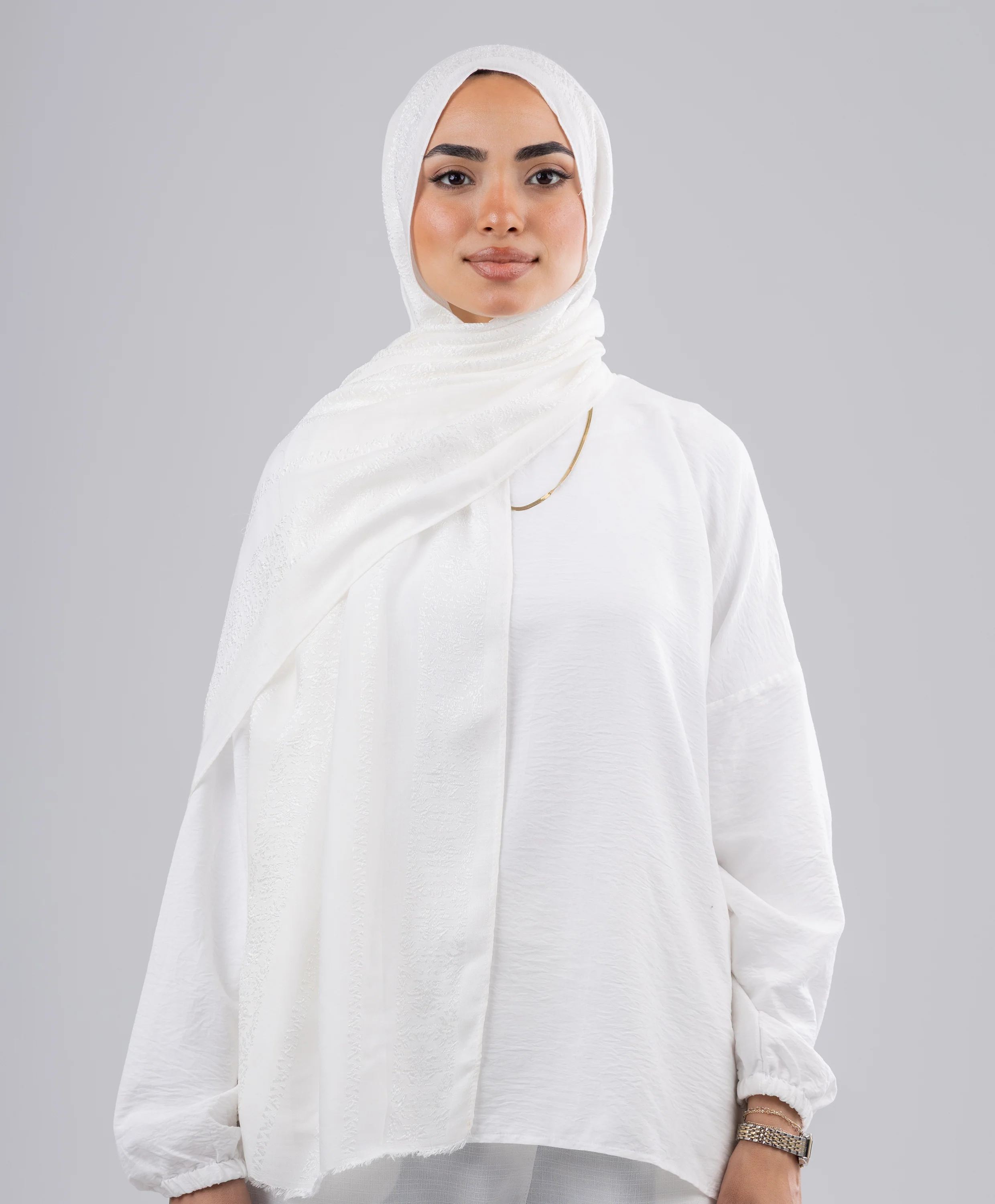 Aura Linen Scarf - Image 2