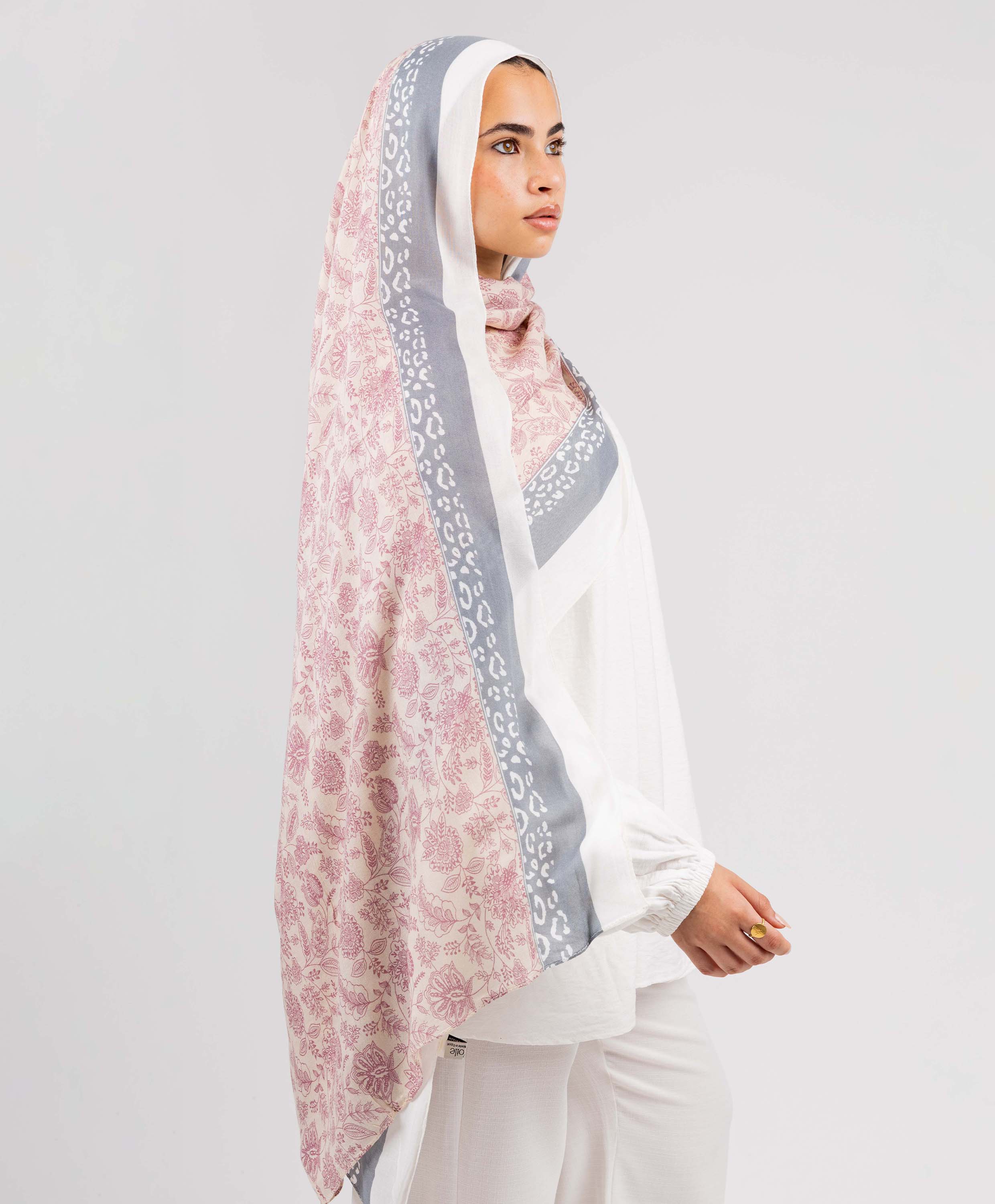 Bloom Modal Scarf - Image 3