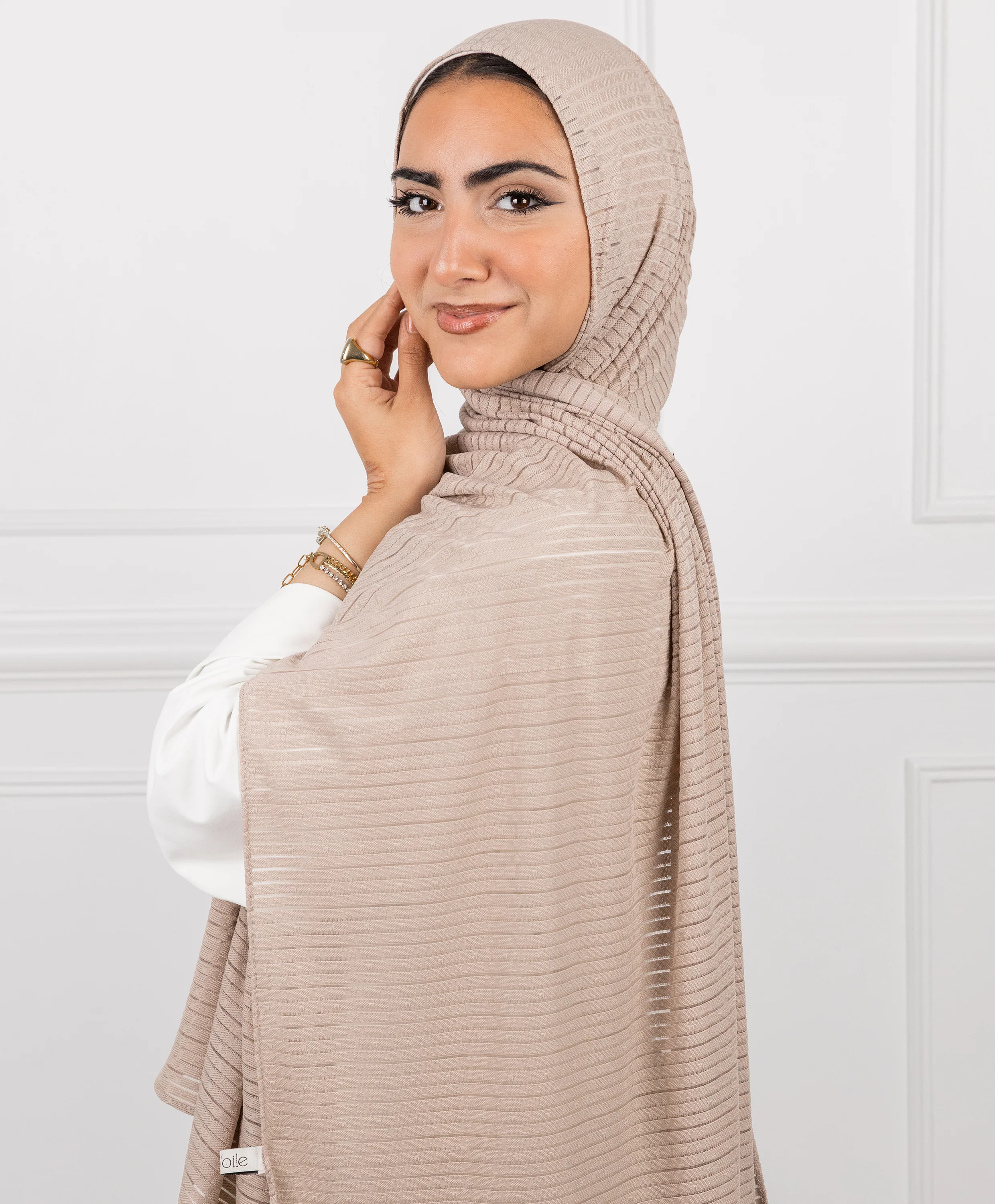 Classy Kuwaiti Scarf - Image 3