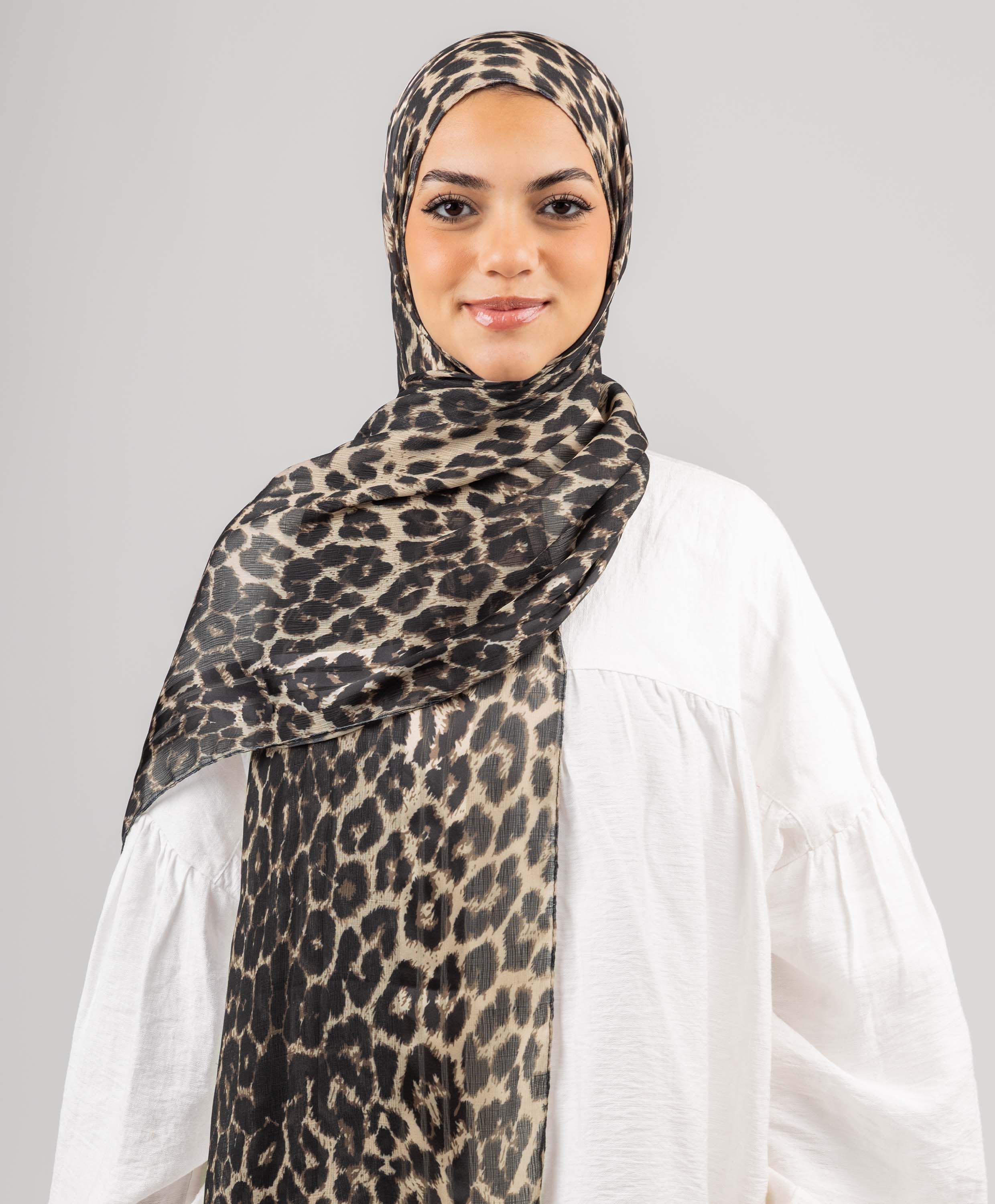 Crinkle Leopard Scarf - Image 2