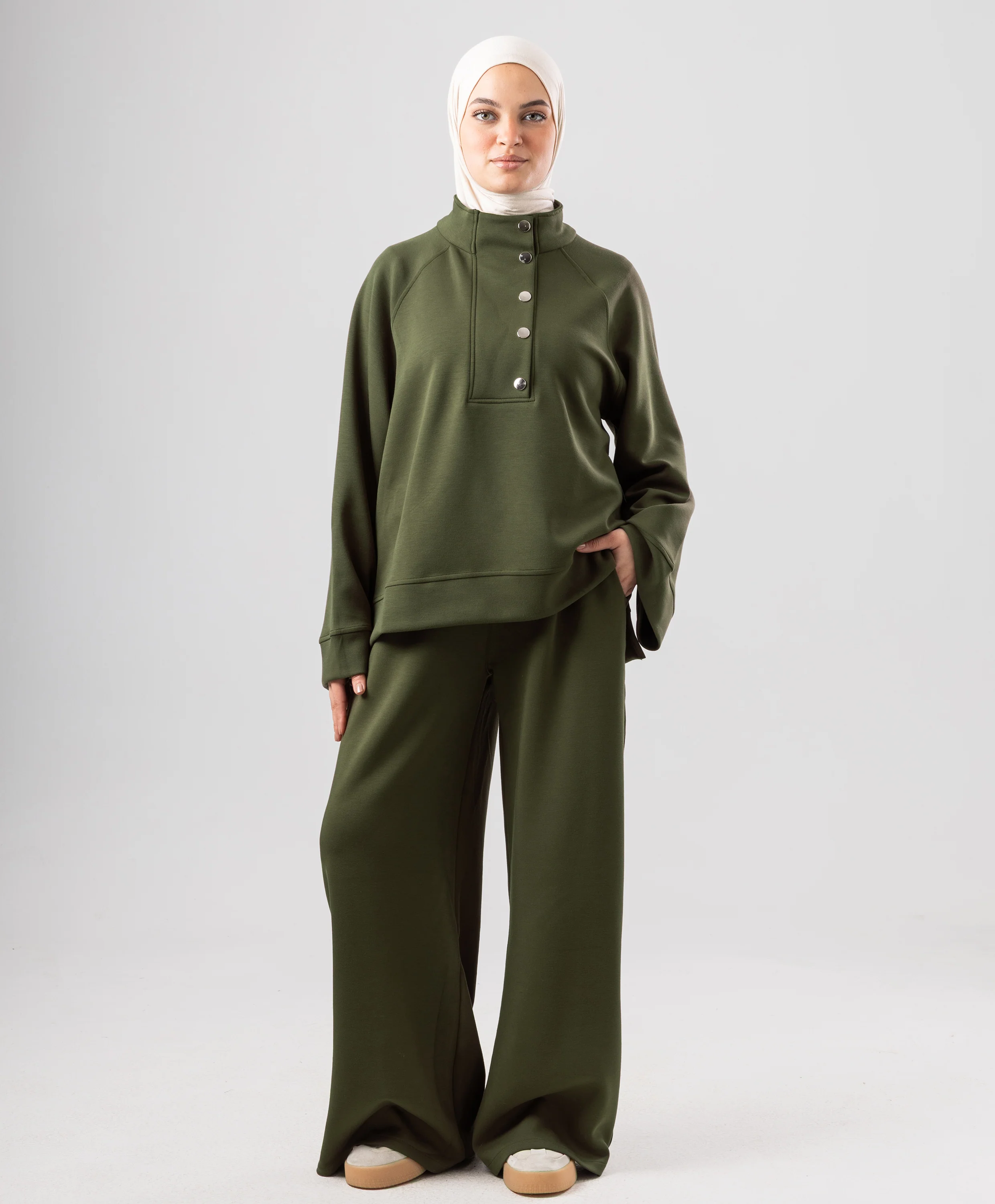 Essential Set - Image 8