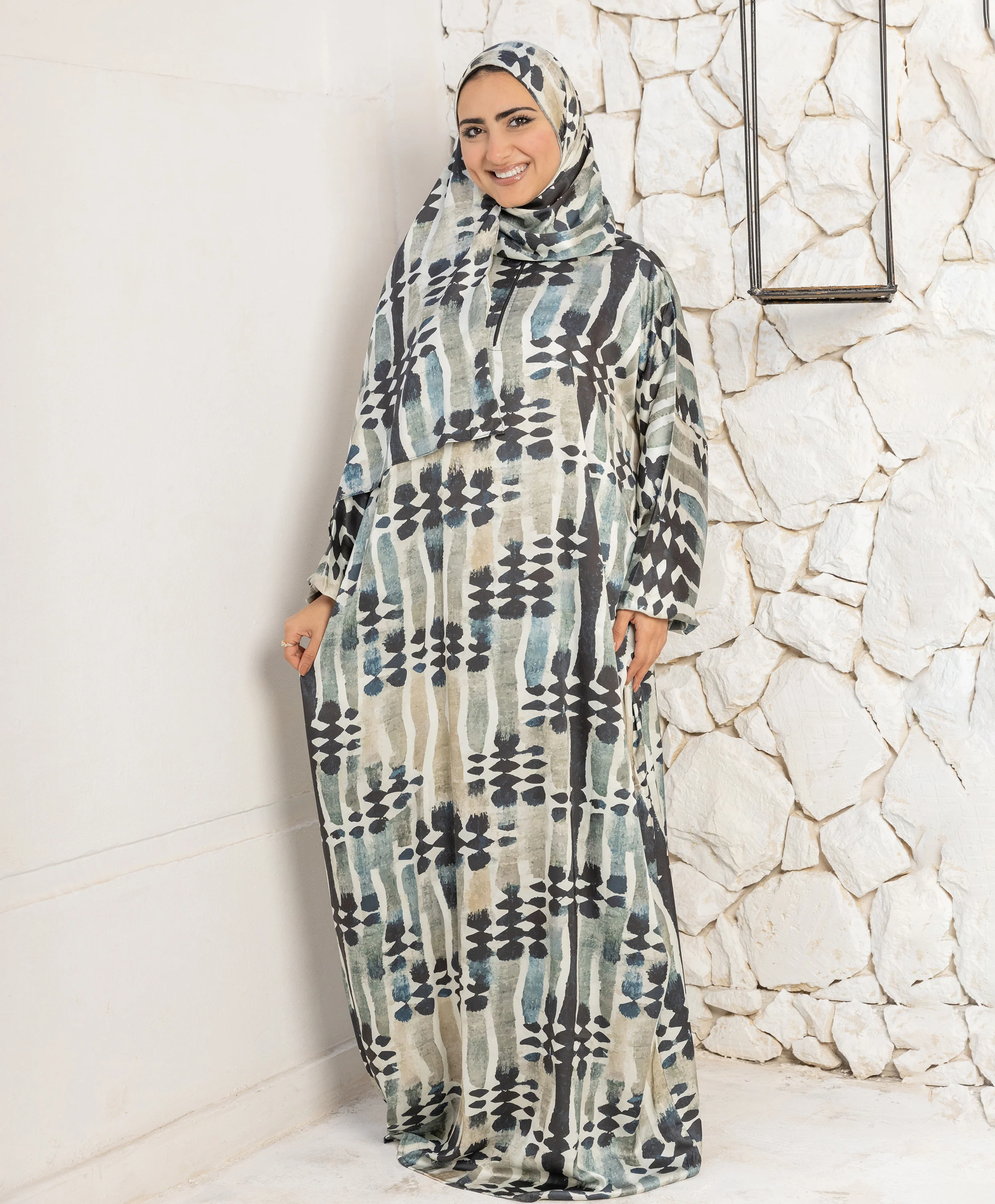 Ethereal Satin Isdal