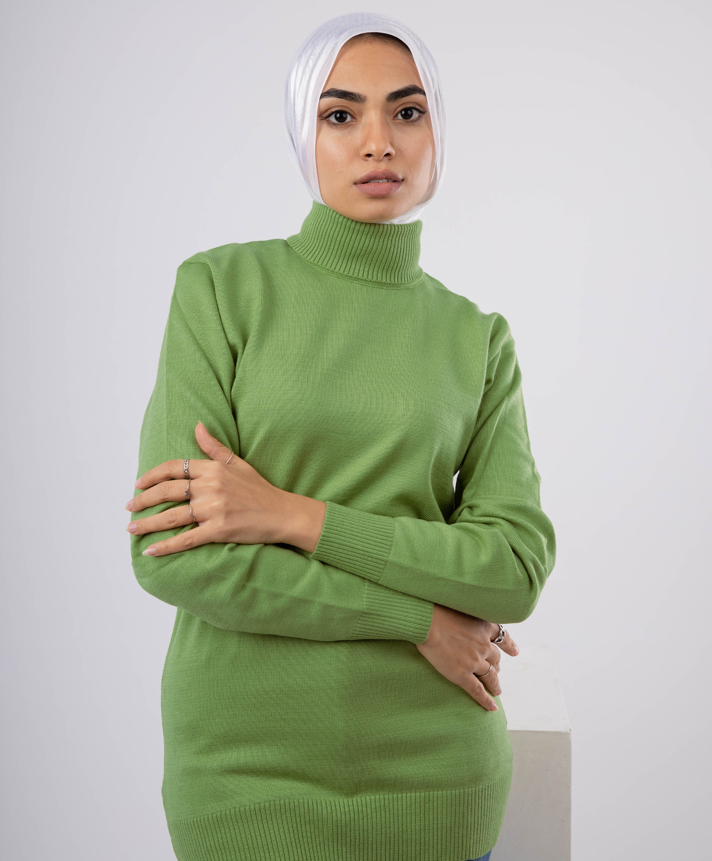 Fitted Basic Pullover - Image 10