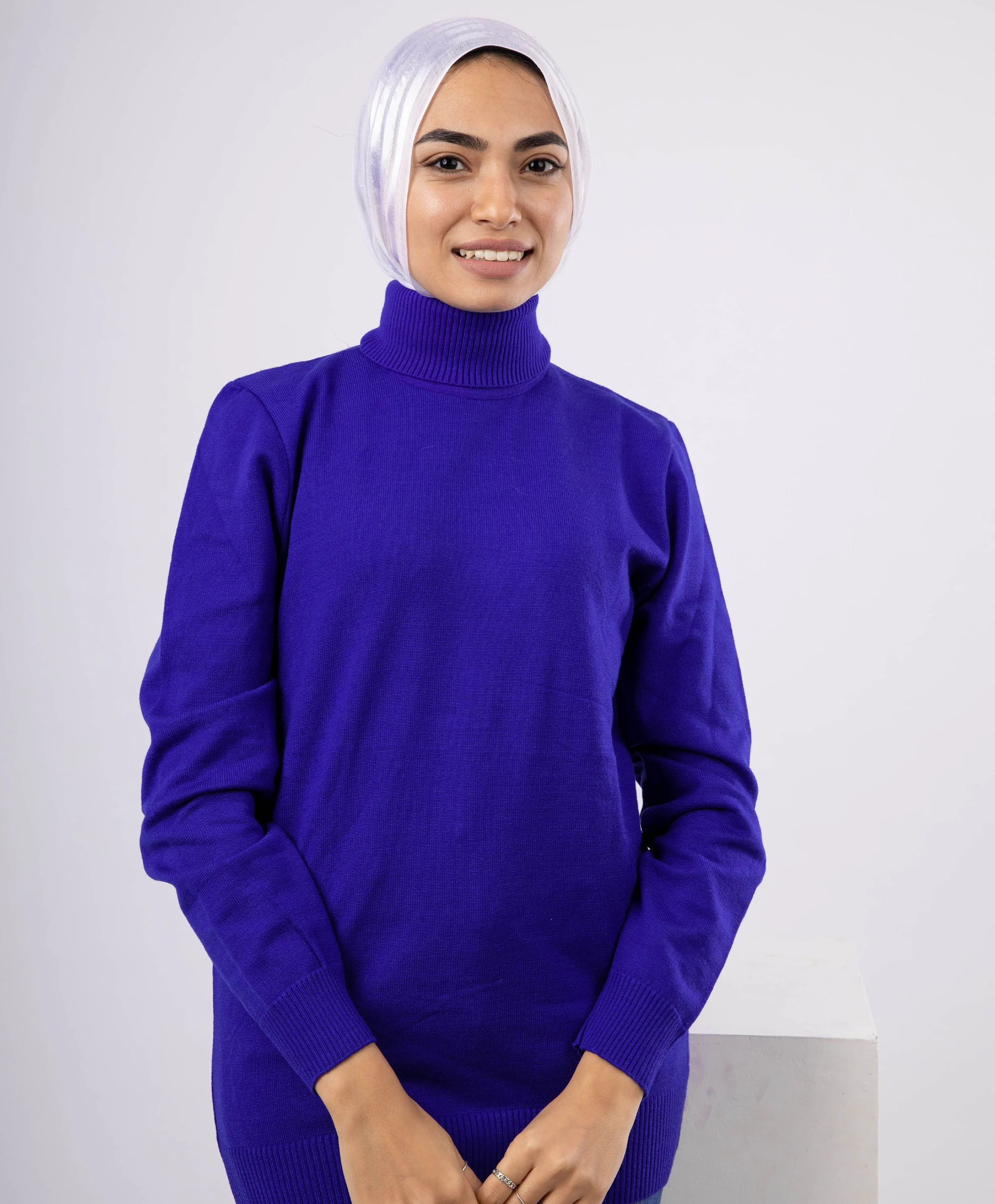 Fitted Basic Pullover - Image 14