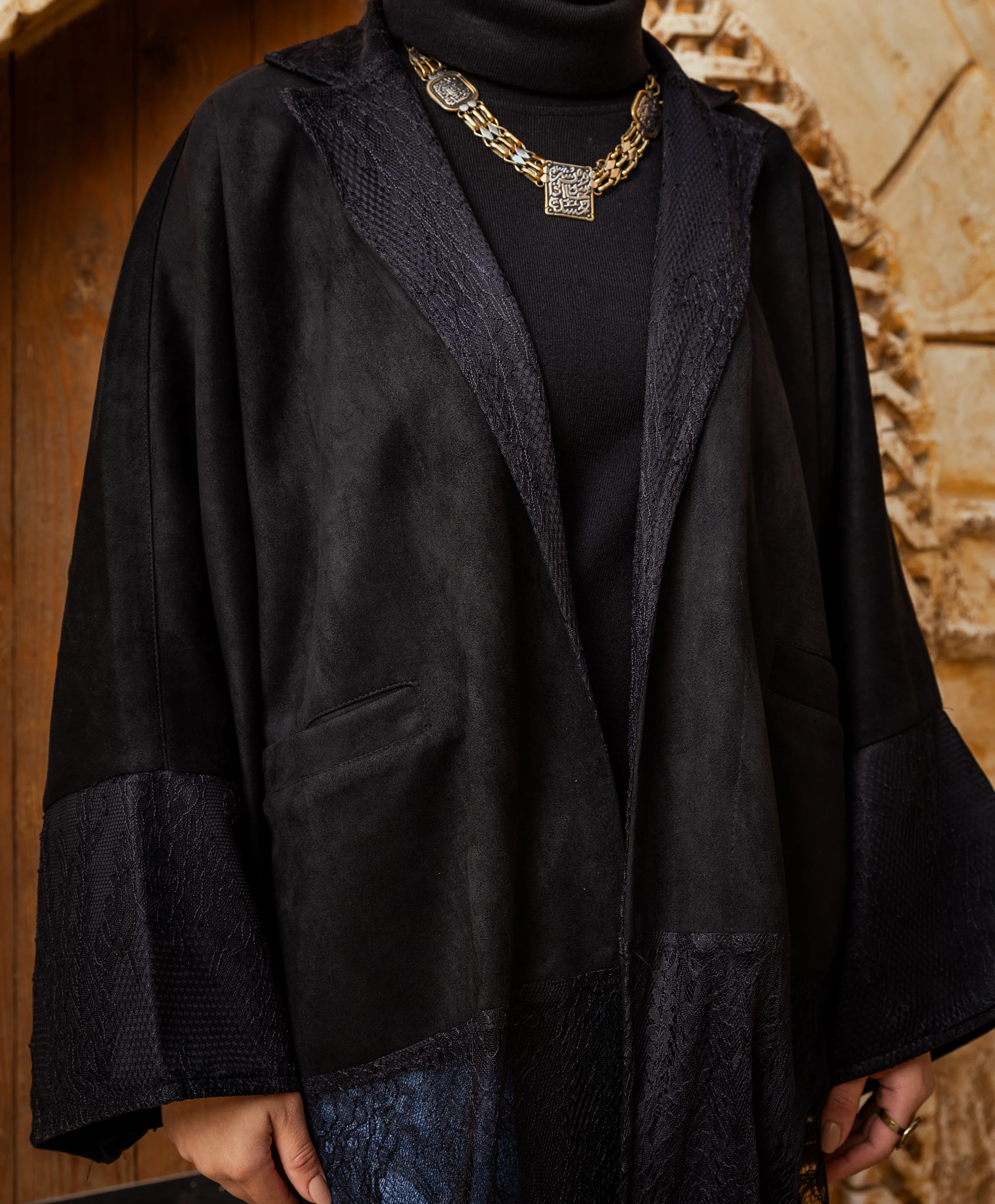 Half Lace Kaftan - Image 5
