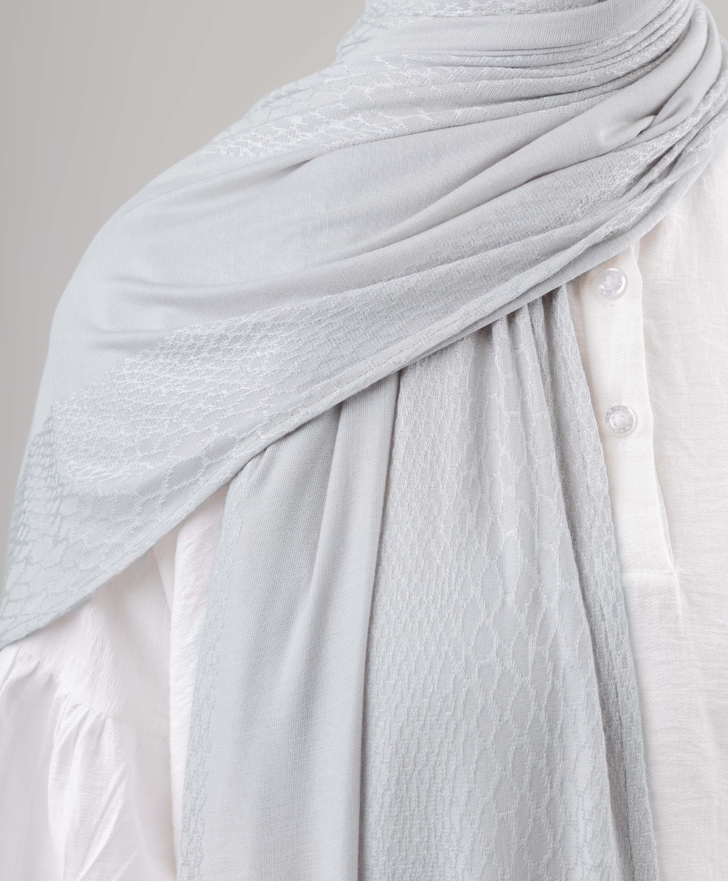 Jacquard Kuwaiti Scarf - Image 2
