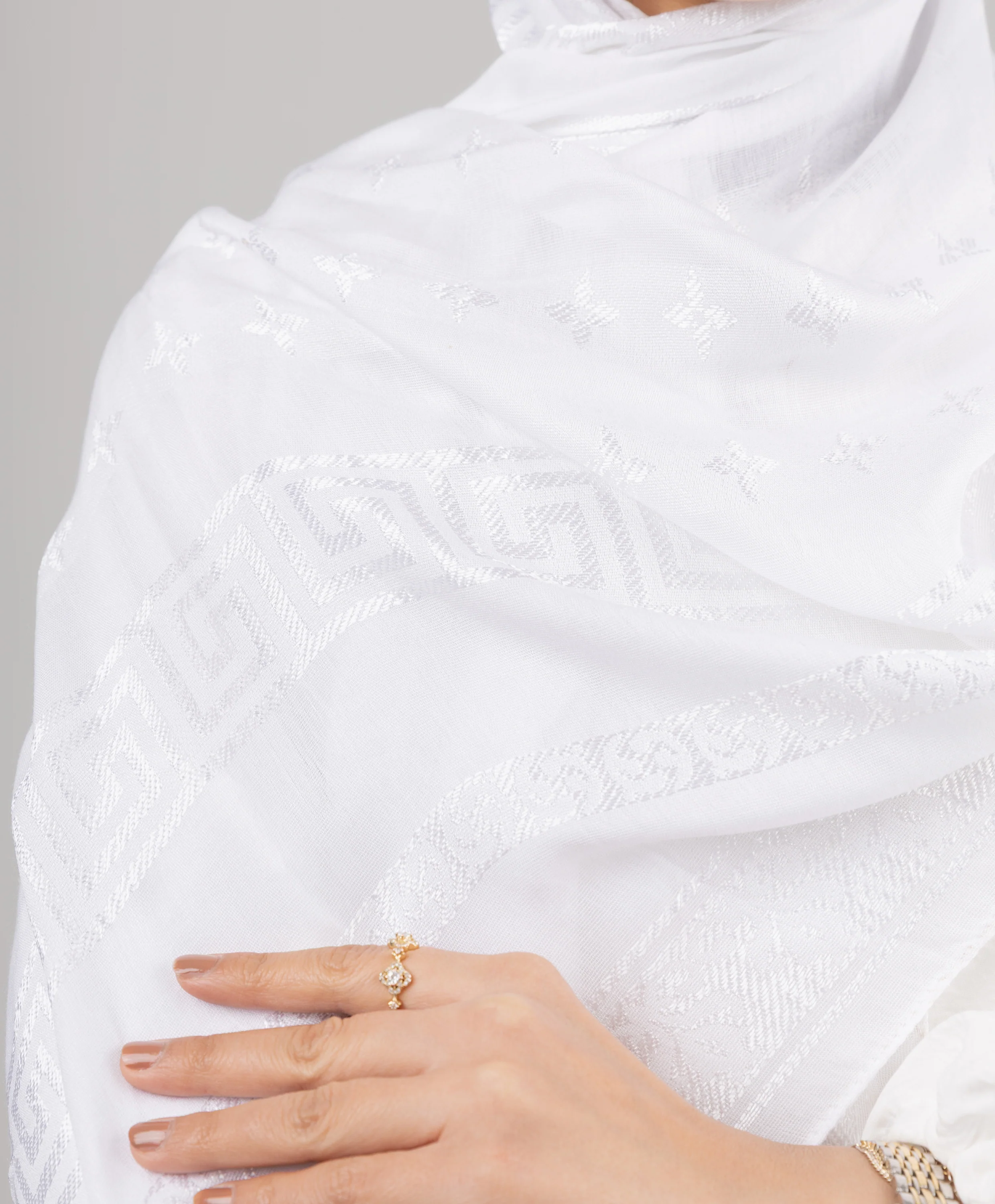 Jacquard Linen Scarf - Image 2