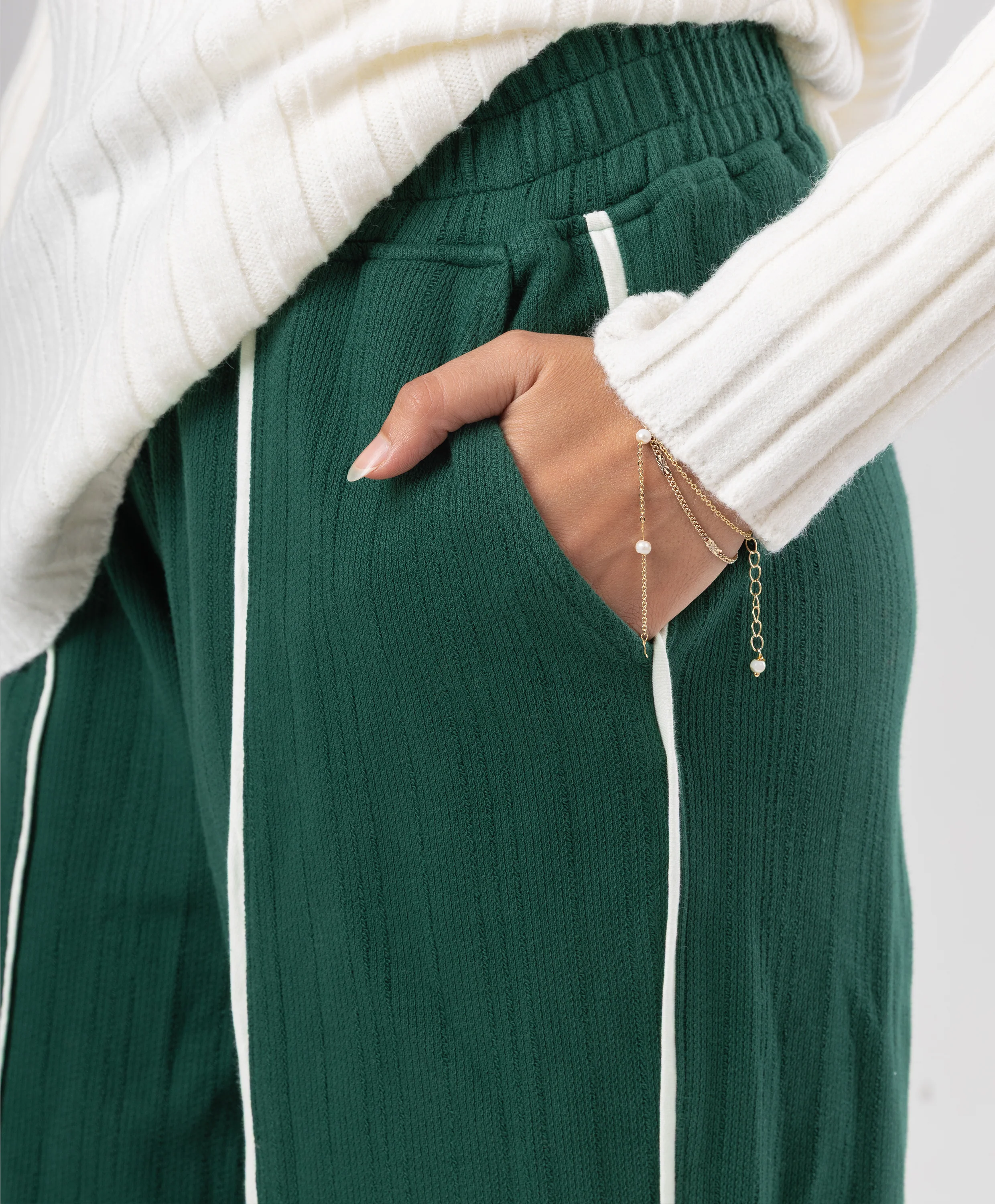 Line Flow Pants - Image 2