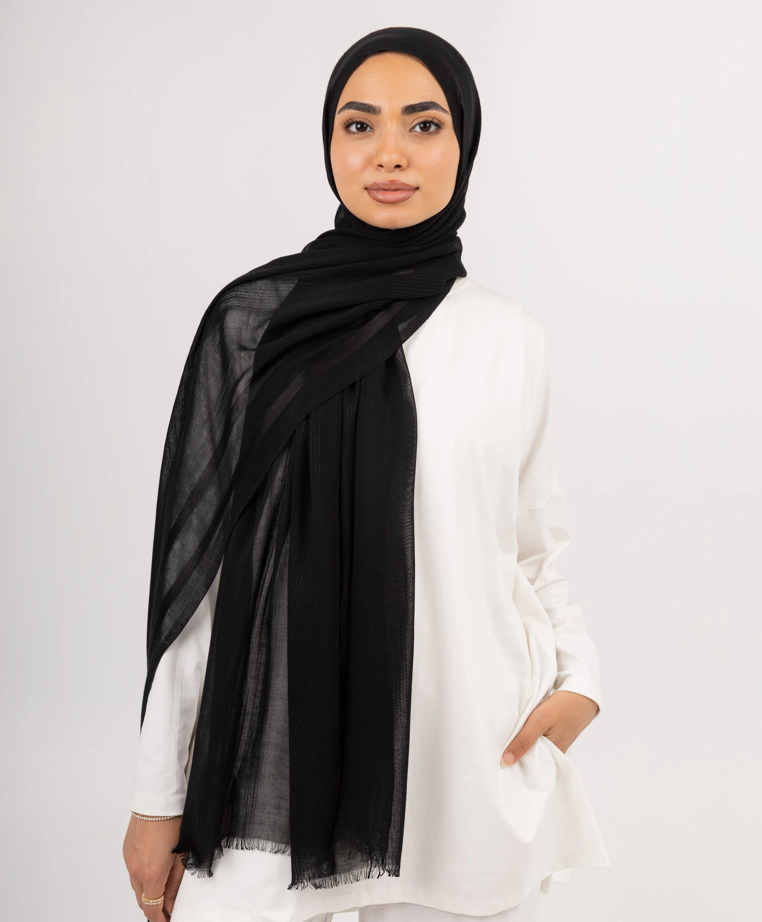 Linear Bocca Scarf - Image 7