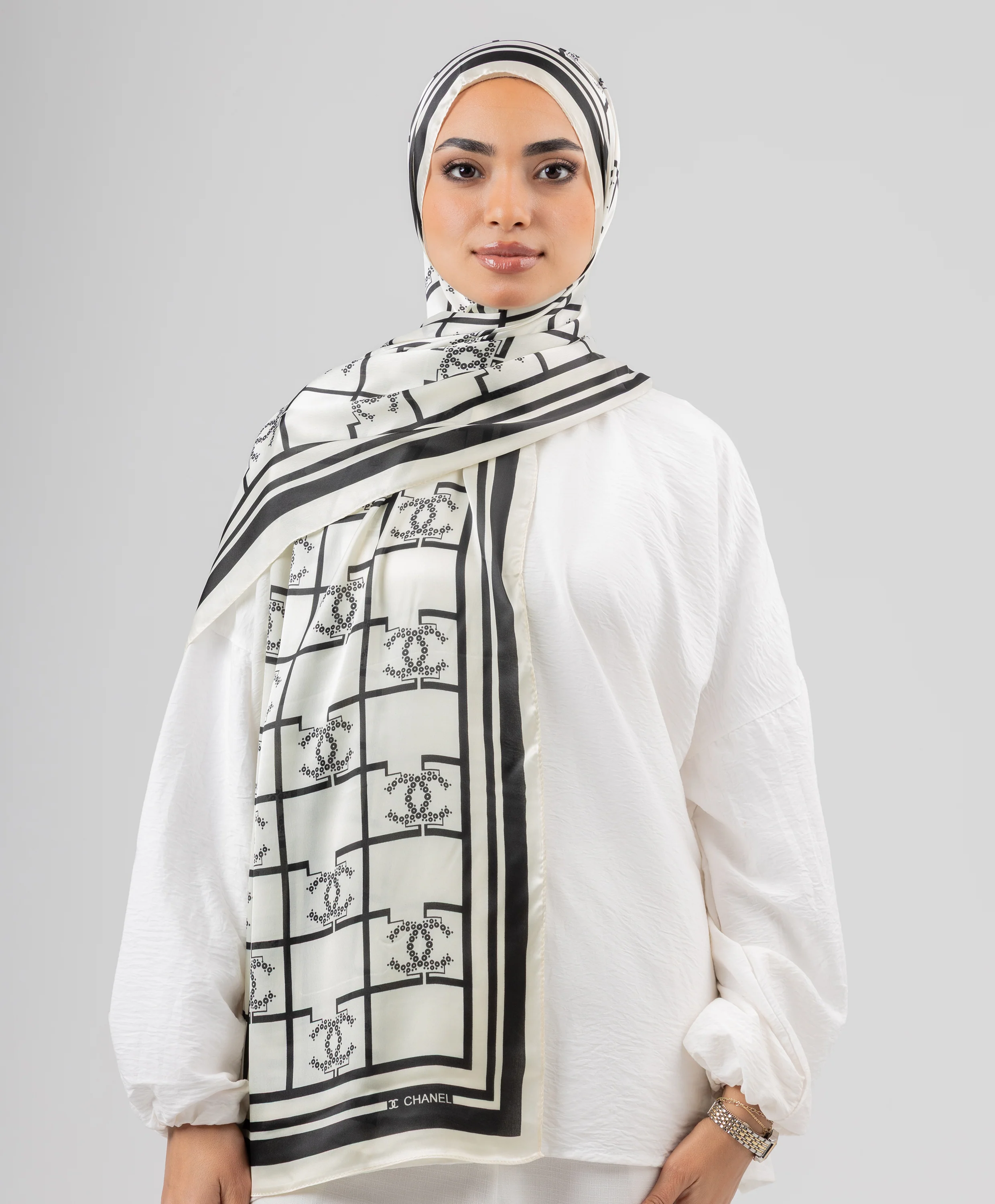 Luxury Silk Scarf - Image 4