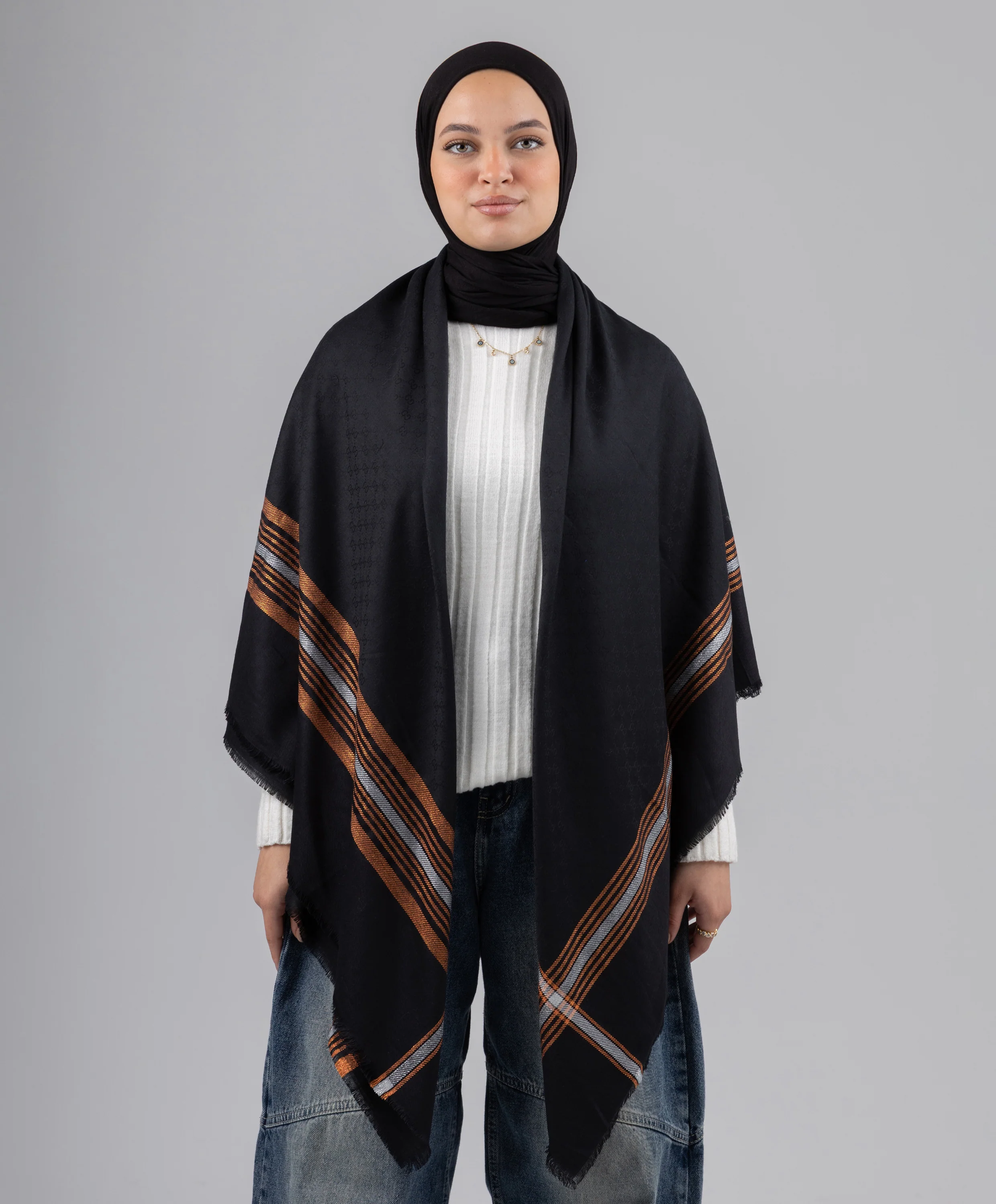 Luxury Winter Shawl - Image 4