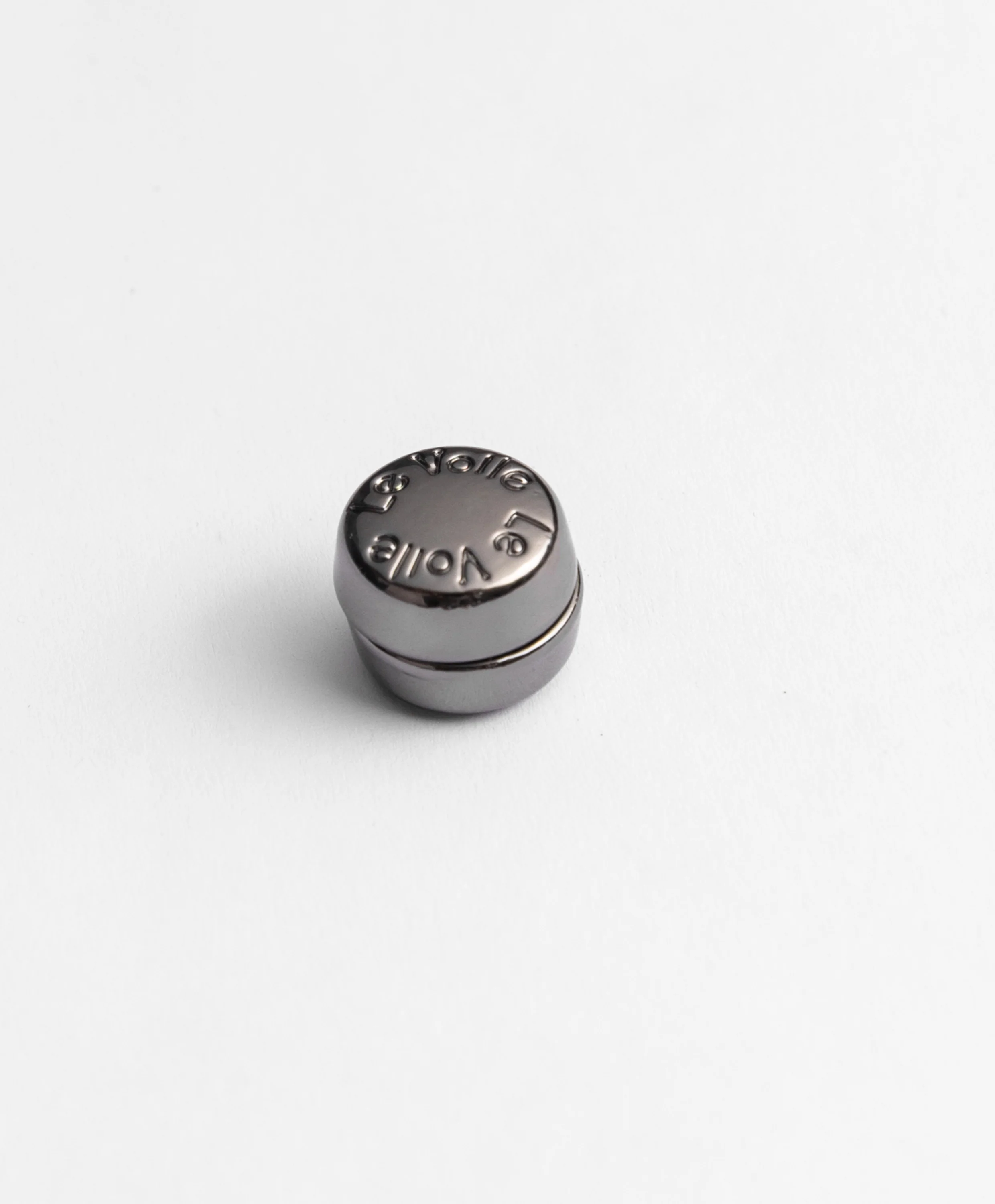 Magnetic Pin with Logo - Image 7