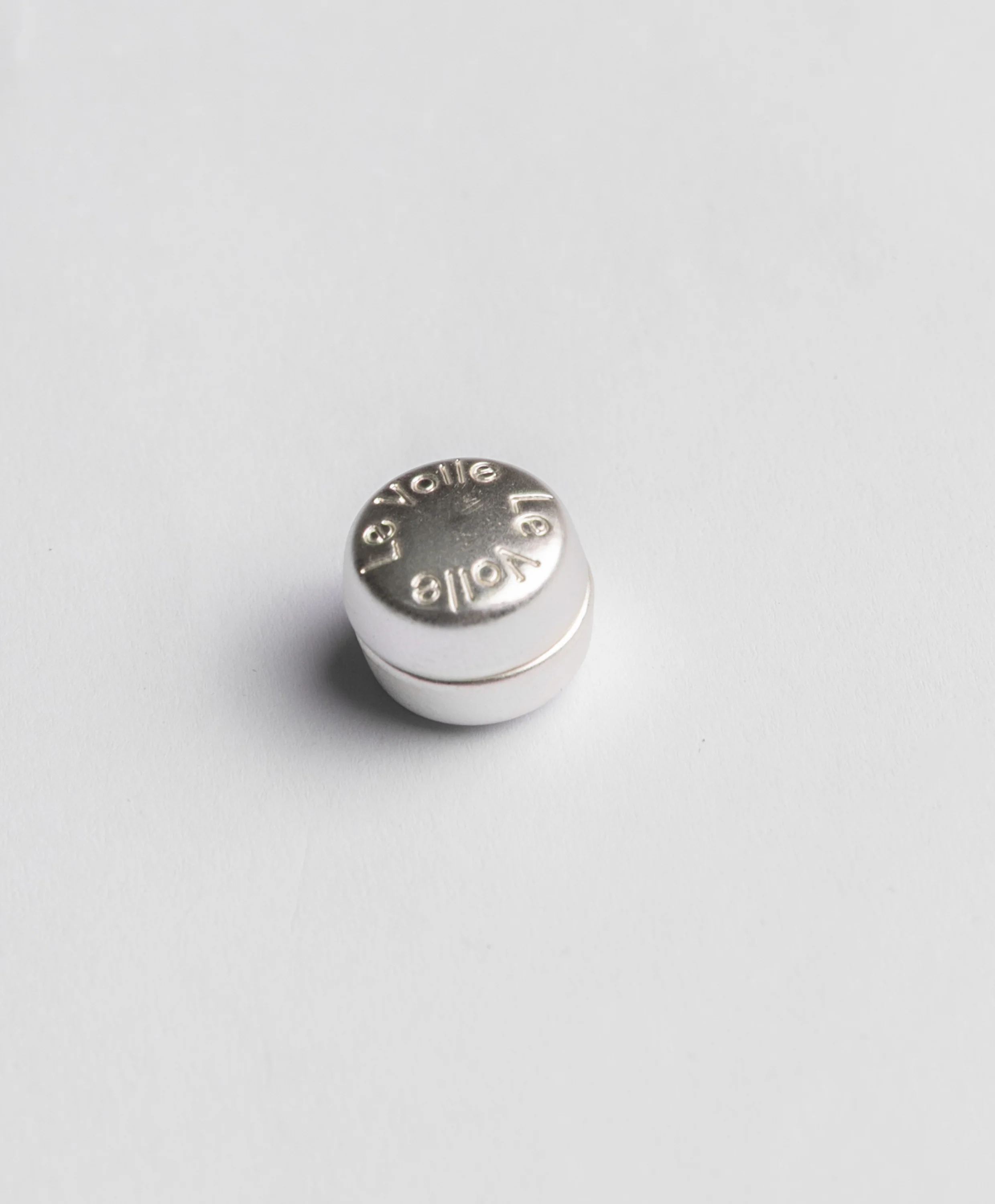 Magnetic Pin with Logo - Image 9
