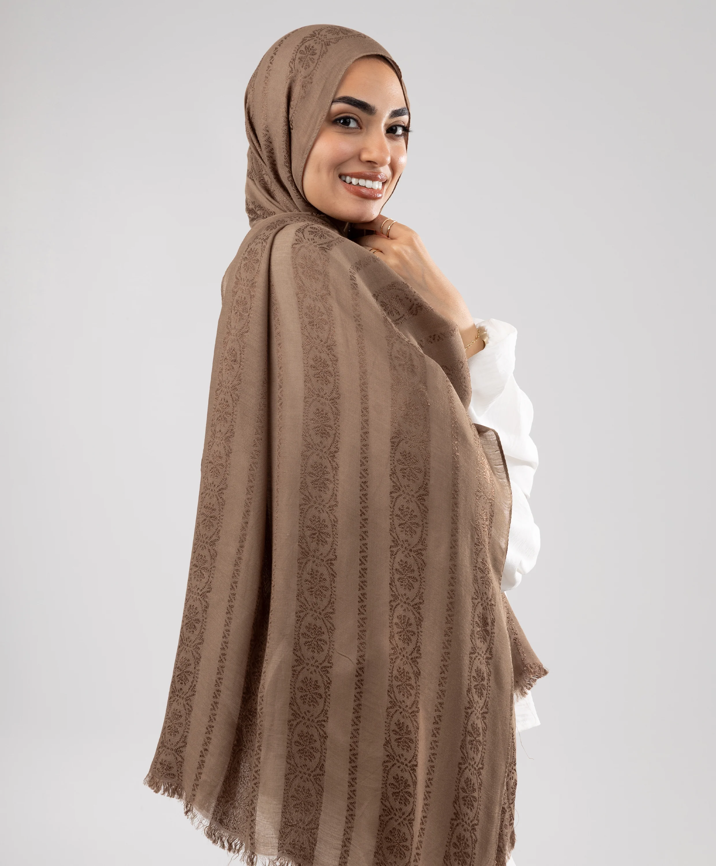 Majestic Linen Scarf - Image 14