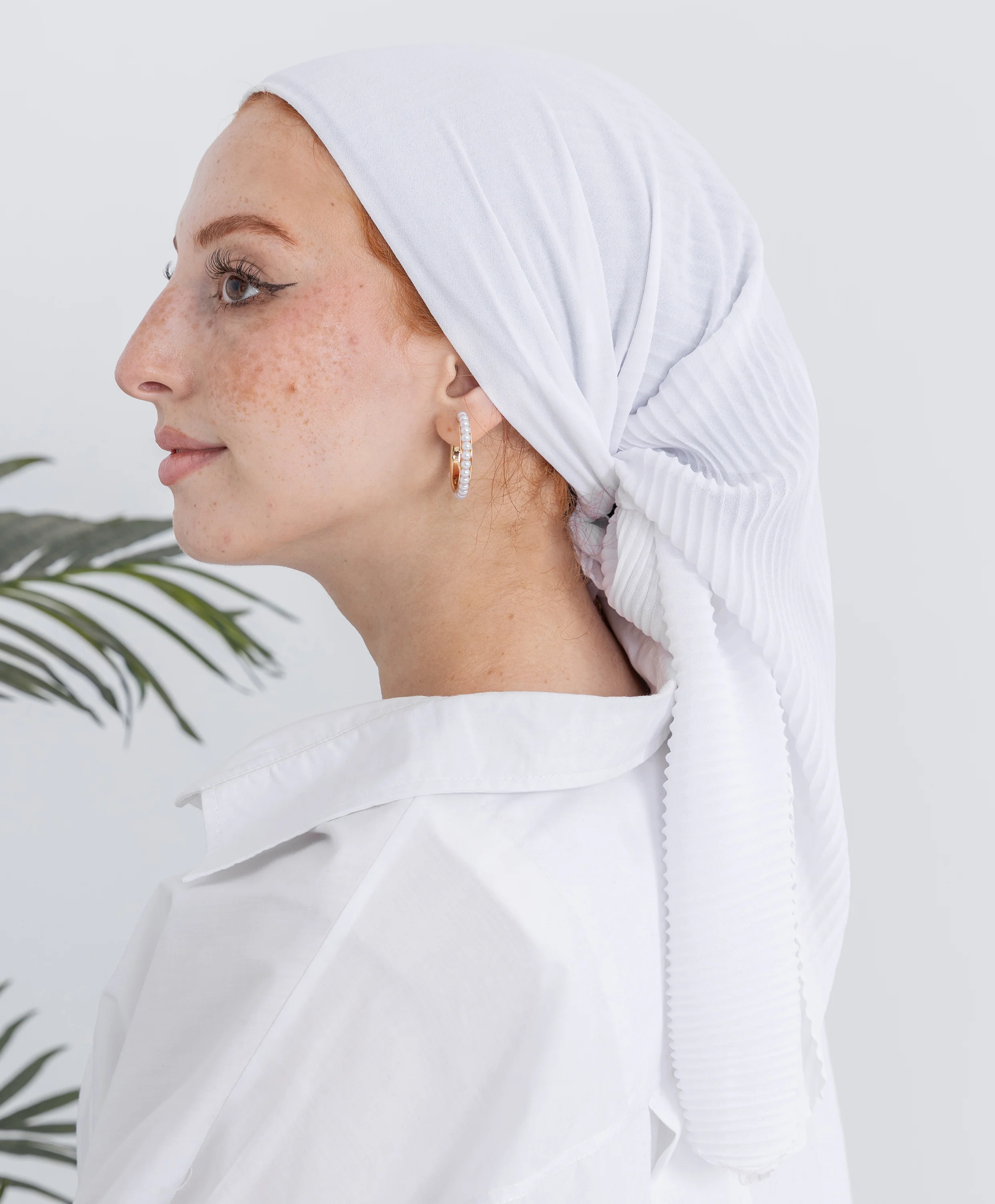 Pleated Plain Square Scarf - Image 3