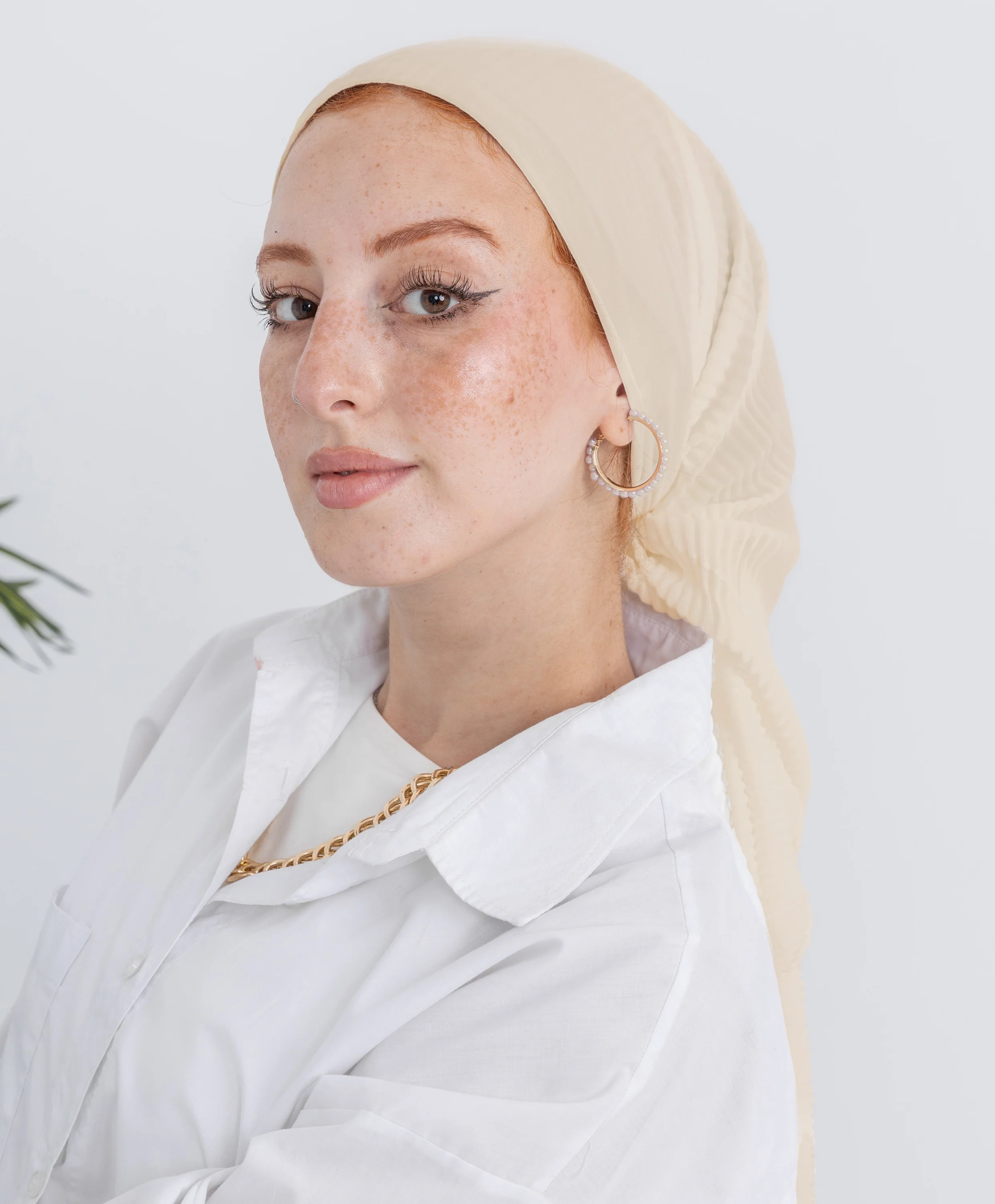 Pleated Plain Square Scarf - Image 9