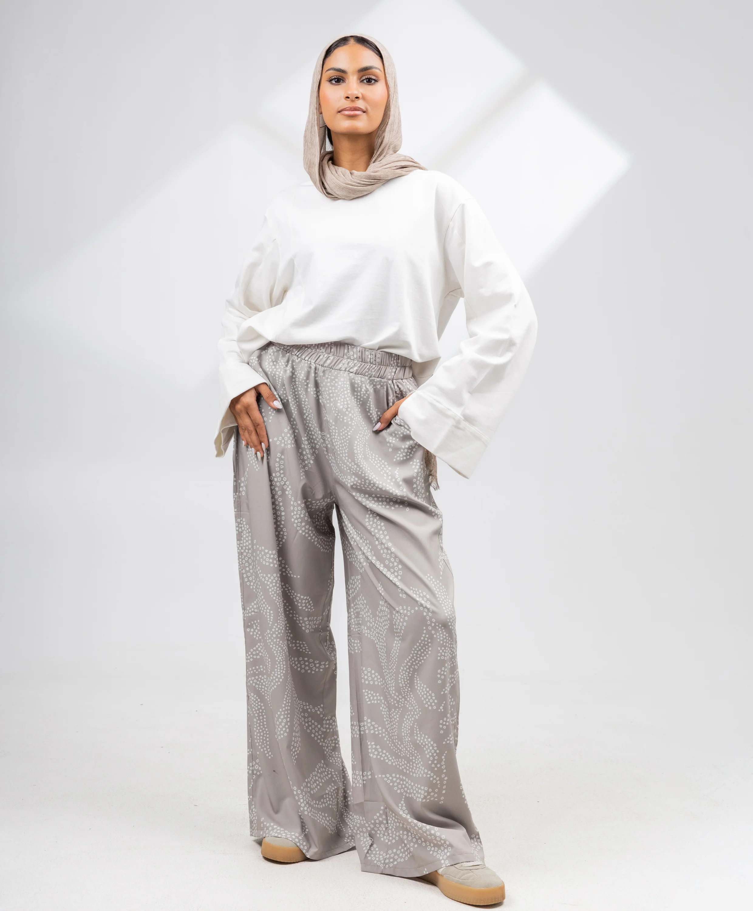 Printed Satin Pants - Image 11