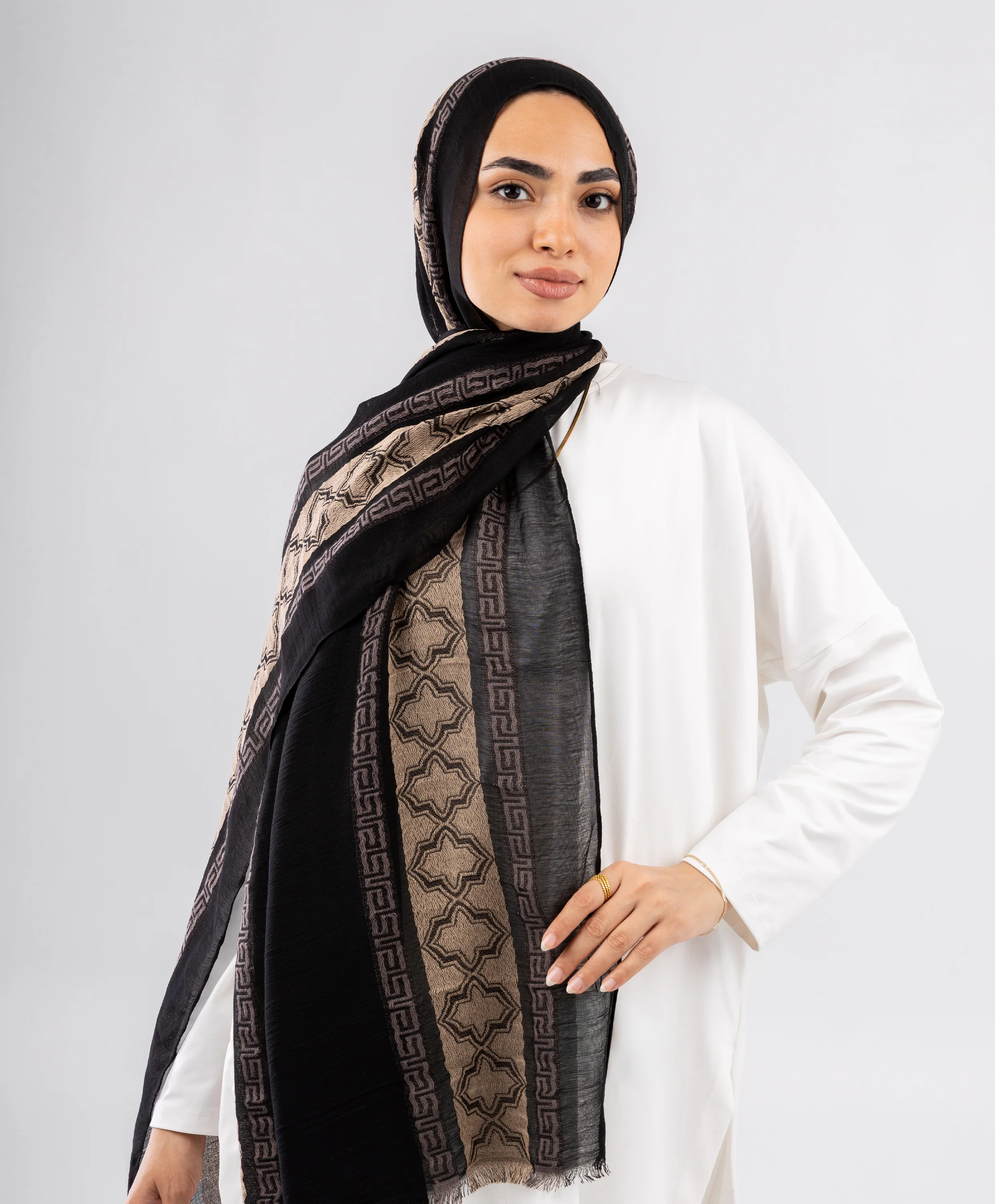 Quiet Glamour Scarf - Image 5
