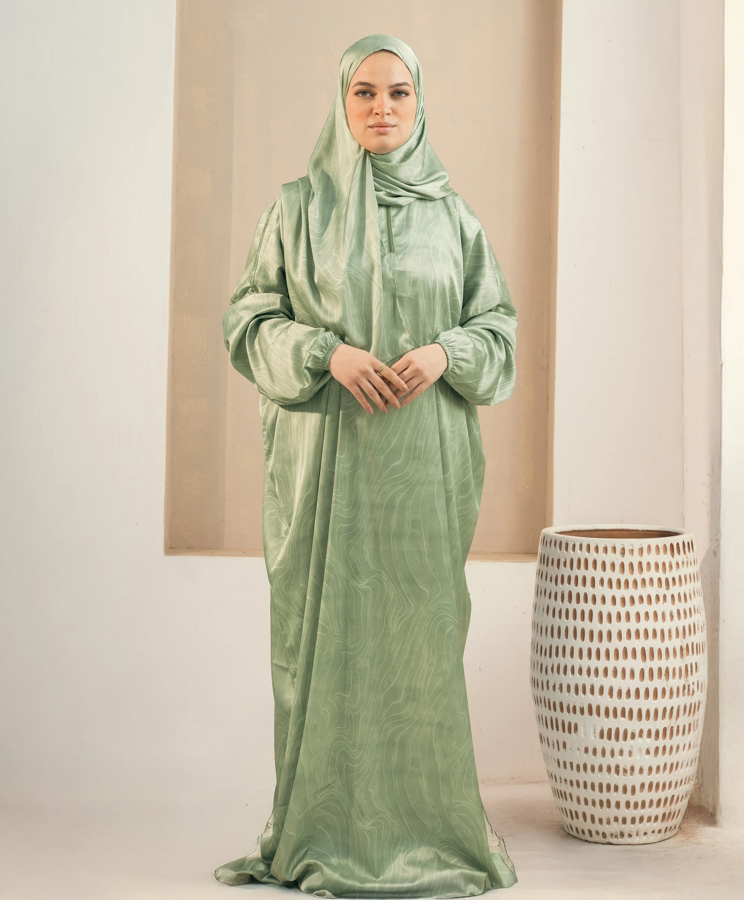 Sage Flow Satin Isdal