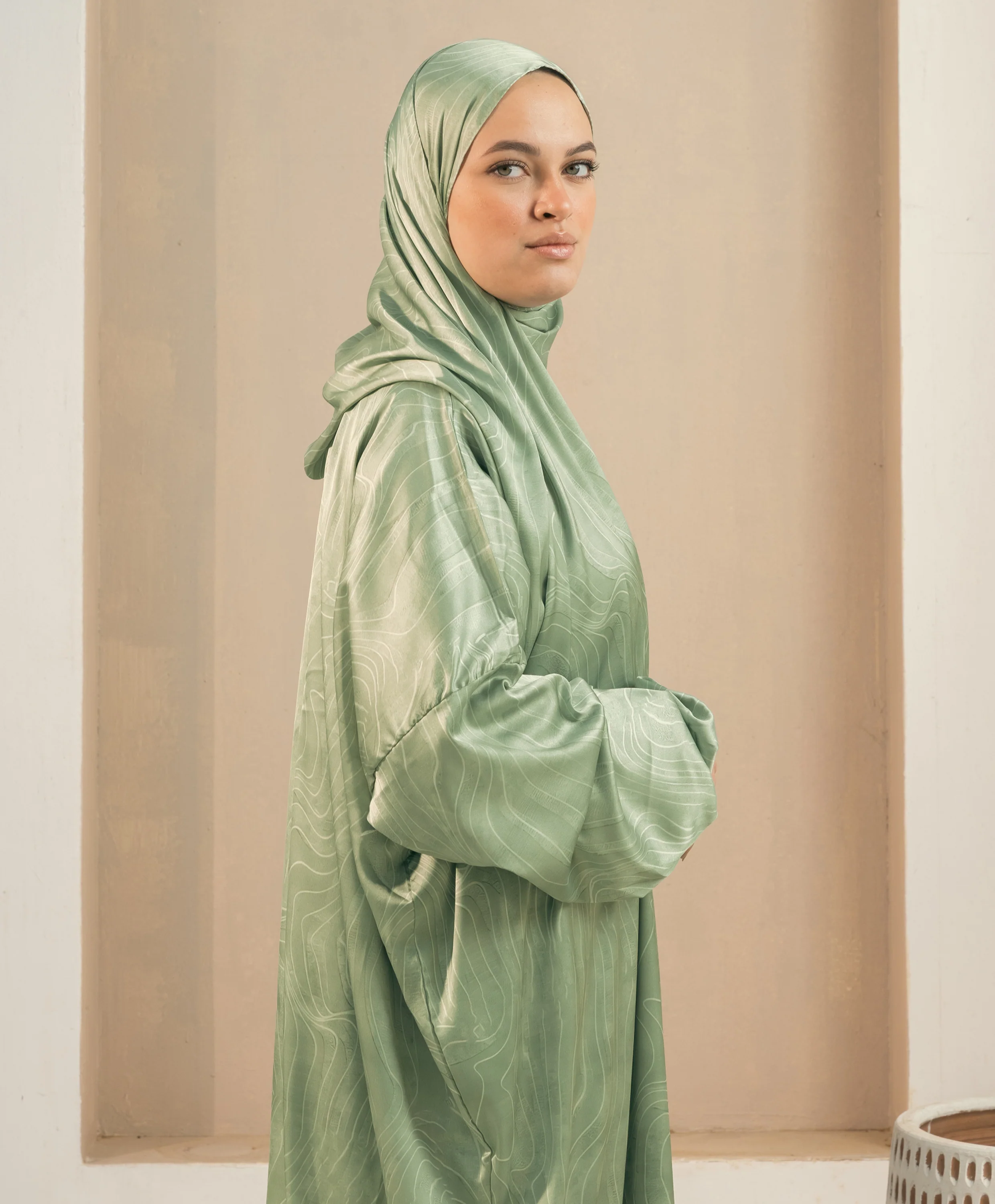 Sage Flow Satin Isdal - Image 2