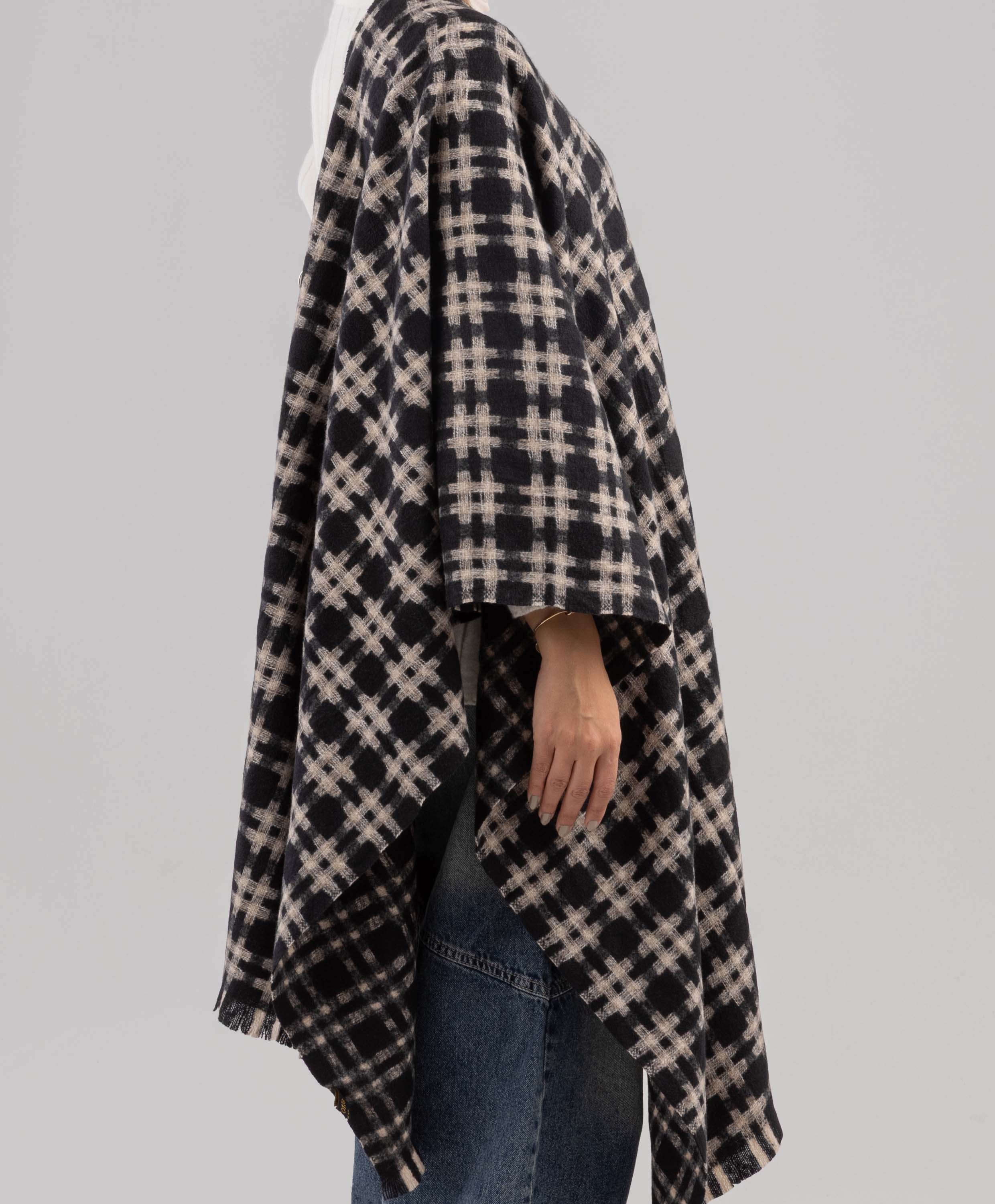 Spark Winter Shawl - Image 2