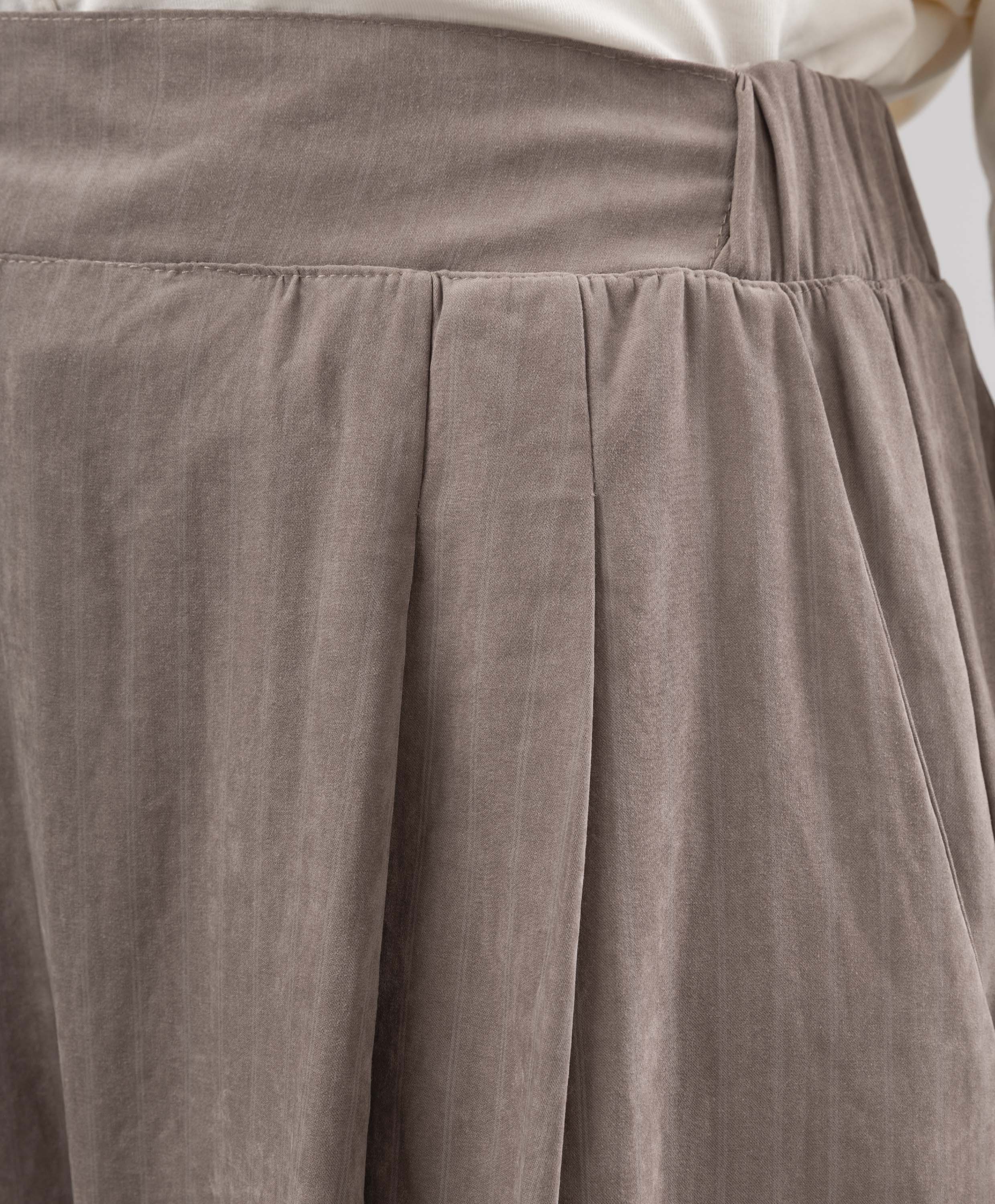 Throw-on Pants - Image 4